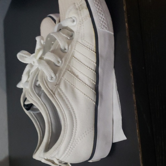 Adidas shoes - Picture 3 of 10